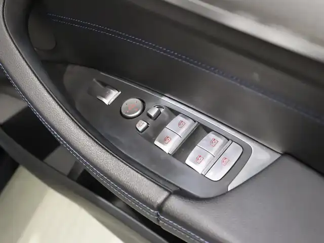 ＢＭＷ Ｘ３ xDrive20d Mスポーツ 静岡県 2021(令3)年 3.7万km サファイアブラックP 1オーナー /ACC　LKA　BSM　/ナビ TV BT 360°カメラ /ハーフレザーシートヒーター /パワーバックドア /ヘッドアップディスプレイ /スマートキーX2 /ワイヤレス充電/F、Rドラレコ/オートハイビーム /ドアバイザー /保証書、取説