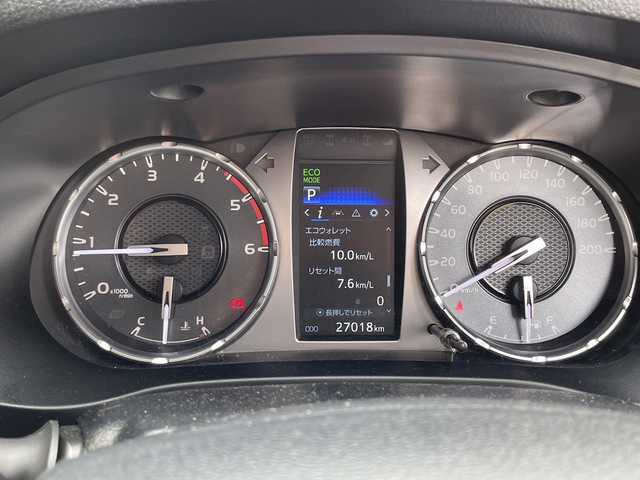 トヨタ ハイラックス Z 大分県 2021(令3)年 2.7万km スーパーホワイトⅡ ワンオーナー /レザー調シートカバー/2インチリフトアップ/ホイール2インチアップ/オプションキャノピー/オーバーフェンダー/バンパーガード/社外ナビ/フルセグTV/Bluetooth/社外ドラレコ/社外17インチアルミホイール/社外ETC/純正LEDヘッドライト/オートライト/衝突被害軽減ブレーキ/横滑り防止装置/レーンキープアシスト/コーナーセンサー/バックカメラ/4WD/純正ホイール有