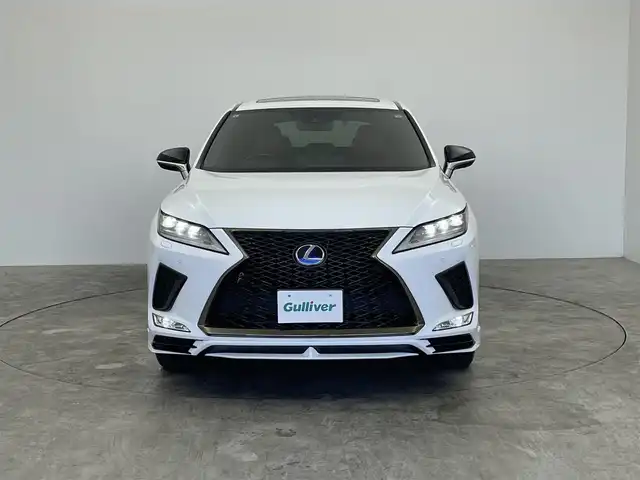 レクサス ＲＸ 450h Fスポーツ 群馬県 2021(令3)年 5.3万km ホワイトノーヴァガラスフレーク サンルーフ　TRDエアロ　１２．３型ナビ　全方位カメラ　衝突軽減　ＢＳＭ　ＨＵＤ　レーダークルーズ　パドルシフト　メモリー付赤革シート　シートヒーター　エアーシート　ハンドルヒーター　パワーバック　純正アルミ　ＥＴＣ　ドラレコ　禁煙