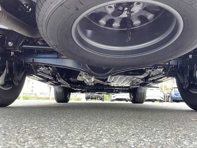 トヨタ ランドクルーザー ２５０ VX 山口県 2025(令7)年 0.7万km プラチナホワイトパールマイカ サンルーフ/ワンオーナー/純正12.3インチディスプレイオーディオ（コネクティッドナビ対応）/・AM/FM/USB/Miracast/Bluetooth/トヨタプレミアムJBLサウンドシステム/フルセグテレビ/ETC2.0/パノラミックビューモニター /ブラインドスポットモニター/デジタルインナーミラー/運転席パワーシート/前席シートヒーター/前席エアーシート/レザーシート/フロアマット/18インチ純正アルミホイール/電動リアゲート/左右独立温度コントロールフルオートエアコン/おくだけ充電/ステアリングヒーター/LEDヘッドランプ/フォグランプ/オートライト/Toyota Safety Sense/・プリクラッシュセーフティ/・緊急時操舵支援/・レーントレーシングアシスト/・レーダークルーズコントロール/・オートマチックハイビーム/・プロアクティブドライビングアシスト/取扱説明書/保証書/記録簿