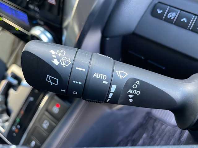 トヨタ アルファード S Cパッケージ 大阪府 2023(令5)年 1.9万km ホワイトパールクリスタルシャイン ワンオーナー/純正ナビ（フルセグTV/Bluetooth/DVD）/バックカメラ/純正フリップダウンモニター/ツインムーンルーフ/モデリスタ前後エアロ/レーダークルーズコントロール/デジタルインナーミラー/前後ドライブレコーダー/ETC2.0/パワーシート（運転席・助手席）/シートヒーター/エアーシート（運転席・助手席）/レーントレーシングアシスト/ブラインドスポットモニター/プリクラッシュセーフティ/リアクロストラフィックアラート/純正18インチアルミホイール