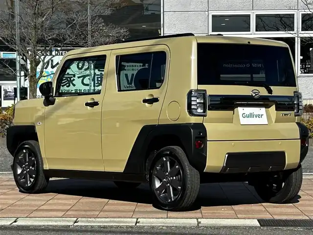ダイハツ タフト G ダーククロムベンチャー 福島県 2025(令7)年 0.3万km サンドベージュメタリック スマートアシスト/アダプティブクルーズコントロール/レーンキープコントロール/ふらつき警報/路側逸脱警報機能/車線逸脱警報機能/車線逸脱抑制制御機能/ブレーキ制御誤発進抑制機能/衝突警報機能/衝突回避支援ブレーキ機能/標識認識機能/先行車発進お知らせ機能/社外ナビゲーション/型番：CN-CE01WD/【SD/BT/TV】/パノラマモニター/前席シートヒーター/アイドリングストップ/ステアリングリモコン/LEDオートライト/LEDフォグランプ/社外フロアマット