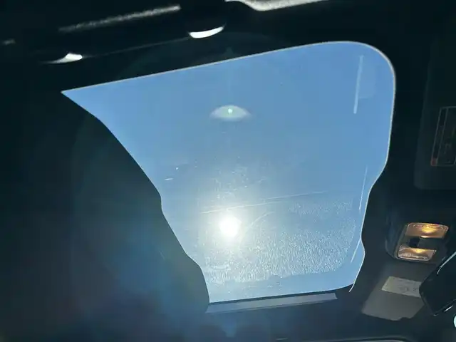 ダイハツ タフト G ダーククロムベンチャー 福島県 2025(令7)年 0.3万km サンドベージュメタリック スマートアシスト/アダプティブクルーズコントロール/レーンキープコントロール/ふらつき警報/路側逸脱警報機能/車線逸脱警報機能/車線逸脱抑制制御機能/ブレーキ制御誤発進抑制機能/衝突警報機能/衝突回避支援ブレーキ機能/標識認識機能/先行車発進お知らせ機能/社外ナビゲーション/型番：CN-CE01WD/【SD/BT/TV】/パノラマモニター/前席シートヒーター/アイドリングストップ/ステアリングリモコン/LEDオートライト/LEDフォグランプ/社外フロアマット