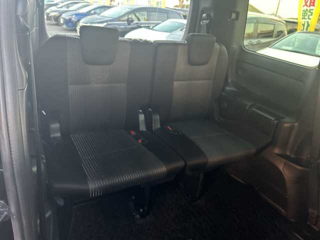 トヨタ ヴォクシー ZS 煌Ⅱ 大阪府 2020(令2)年 8.9万km ブラック 1オーナー　プリクラッシュセーフティ　１１型アルパインナビ　アルパインフリップダウンモニター　バックカメラ　両側パワースライドドア　前後ドラレコ　クリアランスソナー　床下ラゲッジＢＯＸ　シートバックテーブル　CD DVD BT ＨＤＭＩ　SD 　USB フルセグTV　後席シェード　ウィンカーミラー　LEDオートライト　フォグ　ETC　アイドリングストップ