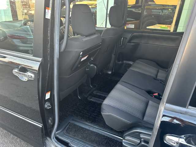 トヨタ ヴォクシー ZS 煌Ⅱ 大阪府 2020(令2)年 8.9万km ブラック 1オーナー　プリクラッシュセーフティ　１１型アルパインナビ　アルパインフリップダウンモニター　バックカメラ　両側パワースライドドア　前後ドラレコ　クリアランスソナー　床下ラゲッジＢＯＸ　シートバックテーブル　CD DVD BT ＨＤＭＩ　SD 　USB フルセグTV　後席シェード　ウィンカーミラー　LEDオートライト　フォグ　ETC　アイドリングストップ