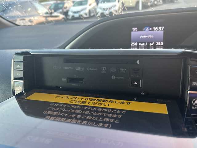 トヨタ ヴォクシー ZS 煌Ⅱ 大阪府 2020(令2)年 8.9万km ブラック 1オーナー　プリクラッシュセーフティ　１１型アルパインナビ　アルパインフリップダウンモニター　バックカメラ　両側パワースライドドア　前後ドラレコ　クリアランスソナー　床下ラゲッジＢＯＸ　シートバックテーブル　CD DVD BT ＨＤＭＩ　SD 　USB フルセグTV　後席シェード　ウィンカーミラー　LEDオートライト　フォグ　ETC　アイドリングストップ