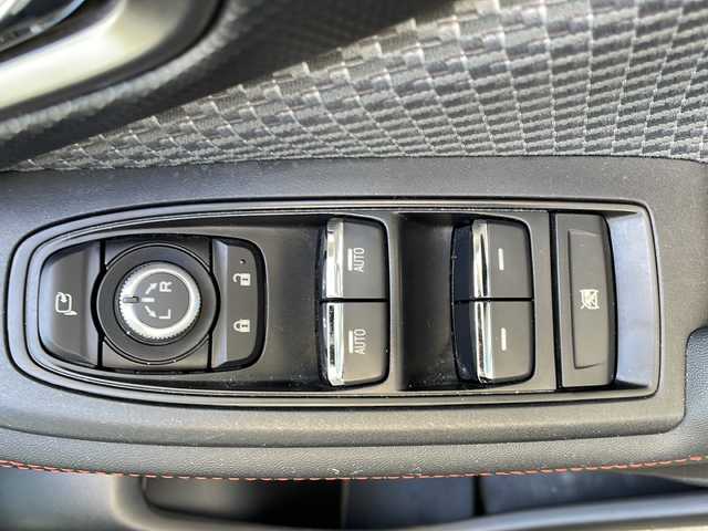 スバル フォレスター X－ブレイク 愛媛県 2020(令2)年 4.6万km クリスタルブラックシリカ 特別仕様車　X-ブレイク/ワンオーナー/純正ナビ/バックカメラ/ETC/ドライブレコーダー/パワーシートD/N/ルーフレール/追従型クルーズコントロール/スバルリヤビークルディテクション/アイサイト/純正フロアマット/ハンドルヒーター/シートヒーター/ハーフレザーシート/LEDヘッドライト/nanoe