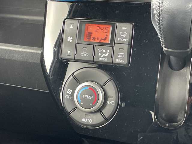 ダイハツ ウェイク G ターボ SA Ⅱ 愛知県 2016(平28)年 6.7万km パールホワイトⅢ 禁煙車/ターボ/純正オーディオ/【CD USB AUX FM AM 品番:CUK-W66D】/衝突軽減ブレーキ/レーンキープアシスト/後部コーナーセンサー/アイドリングストップ/両側パワースライドドア/ベンチシート/ステアリングリモコン/純正フロアマット/純正14インチアルミホイール/プッシュスタート/スマートキー/スペアキー1本/オート電動格納ドアミラー/HIDヘッドライト/オートライト/フロントフォグランプ/ISO FIX