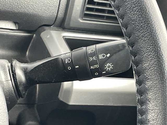 ダイハツ ウェイク G ターボ SA Ⅱ 愛知県 2016(平28)年 6.7万km パールホワイトⅢ 禁煙車/ターボ/純正オーディオ/【CD USB AUX FM AM 品番:CUK-W66D】/衝突軽減ブレーキ/レーンキープアシスト/後部コーナーセンサー/アイドリングストップ/両側パワースライドドア/ベンチシート/ステアリングリモコン/純正フロアマット/純正14インチアルミホイール/プッシュスタート/スマートキー/スペアキー1本/オート電動格納ドアミラー/HIDヘッドライト/オートライト/フロントフォグランプ/ISO FIX