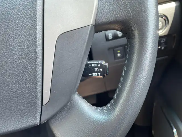 トヨタ ヴェルファイア 2．4Z ゴールデンアイズ 京都府 2013(平25)年 9.2万km ホワイトパールクリスタルシャイン （株）IDOMが運営する【じしゃロン伏見店】の/自社ローン専用車両になります。/こちらは現金またはオートローンご利用時の価格です。/自社ローンご希望の方は別途その旨お申し付けください/純正HDDナビ/(Bluetooth/FM/AM/DVD)/ワンセグTV/バックカメラ/両側電動スライドドア/コーナーセンサー/横滑り防止装置/ハーフレザー/ETC/後部座席モニター/パワーバックドア/純正AW&サマータイヤ積込/プッシュスタート/スマートキー/HIDヘッドライト/オートライト/スペアキー/フロアマット