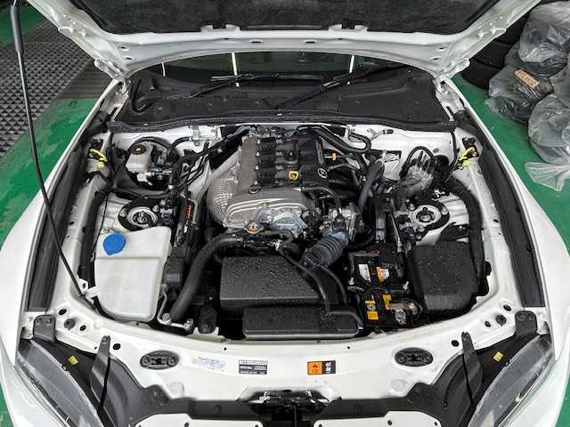 マツダ ロードスター S レザーパッケージ 宮城県 2015(平27)年 4.1万km クリスタルホワイトパールマイカ 6速マニュアル/社外車高調　HKS HIPERMAX/社外アルミ　VOLKRACING TE37/純正足回り＆純正アルミホイール別送/純正マツダコネクトナビ/BT/DVD/CD/フルセグTV/バックカメラ/社外ディスプレイオーディオ＆バックカメラ/レザーシート/シートヒーター/ステアリングスイッチ/レーンアシスト/ブラインドスポットモニター/横滑り防止装置/衝突被害軽減システム/アイドリングストップ