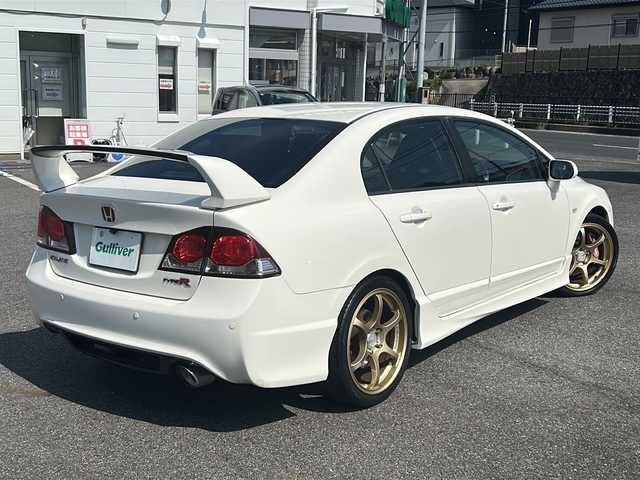 ホンダ シビック タイプR 愛知県 2008(平20)年 6.2万km チャンピオンシップホワイト 後期モデル/6速MT/モデューロサスペンション/ADVANレーシングRGIIアルミホイール/ブレンボキャリパー/社外SDナビ/フルセグTV/Bluetooth/CD・DVD/FM・AM/ETC/前方ドライブレコーダー（HDR752G）/レーダー探知機（VA-260G）/コーナーセンサー/HID（ディスチャージ）ライト/シビック用フロアマット（タイプR用赤マット積み込み）/純正アルミホイール4本積み込み/アルミペダル/横滑り防止（VSA）/スペアキー/取扱説明書/保証書