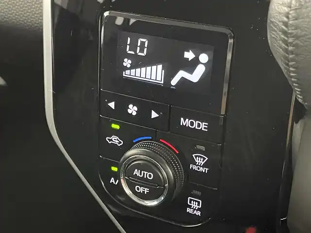 トヨタ タンク カスタムG 埼玉県 2019(令1)年 1.6万km パールホワイトⅢ スマートアシスト3/衝突警報機能/衝突回避支援ブレーキ機能/誤発進抑制制御機能/車線逸脱警報機能/先行車発進お知らせ機能/オートハイビーム/純正9インチナビ（NSZT-Y68T）/　DTV CD DVD BT SD/両側パワースライドドア/パノラミックビューモニター/前席シートヒーター/クルーズコントロール/TRC（トラクションコントロール）/VSC（ビークルスタビリティコントロール）/Stop&Start System(SMART STOP)/社外前後ドライブレコーダー（CS-71FW）/ビルトインETC/エンジンスタートボタン/スマートキー/スペアキー/純正アルミホイール/純正LEDヘッドランプ＆フォグランプ