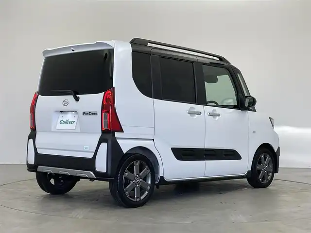 ダイハツ タント ファンクロスターボ 埼玉県 2023(令5)年 1.1万km ブラックマイカメタリック/シャイニングホワイトパール スマートアシスト　社外８インチディスプレイオーディオ　パノラマモニター　ＢＳＭ　アダプティブクルーズコントロール　シートヒーター　ＨＤＭＩ　純正アルミホイール　オートハイビーム　ＬＥＤライト　地デジ