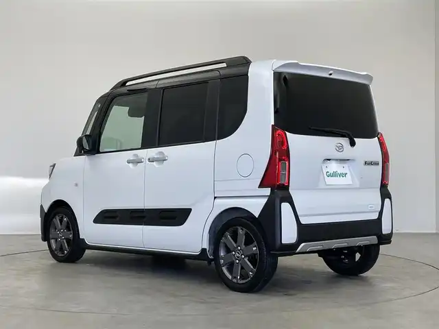 ダイハツ タント ファンクロスターボ 埼玉県 2023(令5)年 1.1万km ブラックマイカメタリック/シャイニングホワイトパール スマートアシスト　社外８インチディスプレイオーディオ　パノラマモニター　ＢＳＭ　アダプティブクルーズコントロール　シートヒーター　ＨＤＭＩ　純正アルミホイール　オートハイビーム　ＬＥＤライト　地デジ