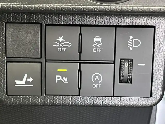 ダイハツ タント ファンクロスターボ 埼玉県 2023(令5)年 1.1万km ブラックマイカメタリック/シャイニングホワイトパール スマートアシスト　社外８インチディスプレイオーディオ　パノラマモニター　ＢＳＭ　アダプティブクルーズコントロール　シートヒーター　ＨＤＭＩ　純正アルミホイール　オートハイビーム　ＬＥＤライト　地デジ