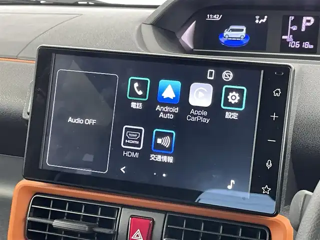 ダイハツ タント ファンクロスターボ 埼玉県 2023(令5)年 1.1万km ブラックマイカメタリック/シャイニングホワイトパール スマートアシスト　社外８インチディスプレイオーディオ　パノラマモニター　ＢＳＭ　アダプティブクルーズコントロール　シートヒーター　ＨＤＭＩ　純正アルミホイール　オートハイビーム　ＬＥＤライト　地デジ