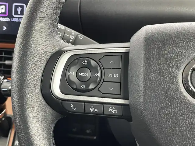 ダイハツ タント ファンクロスターボ 埼玉県 2023(令5)年 1.1万km ブラックマイカメタリック/シャイニングホワイトパール スマートアシスト　社外８インチディスプレイオーディオ　パノラマモニター　ＢＳＭ　アダプティブクルーズコントロール　シートヒーター　ＨＤＭＩ　純正アルミホイール　オートハイビーム　ＬＥＤライト　地デジ