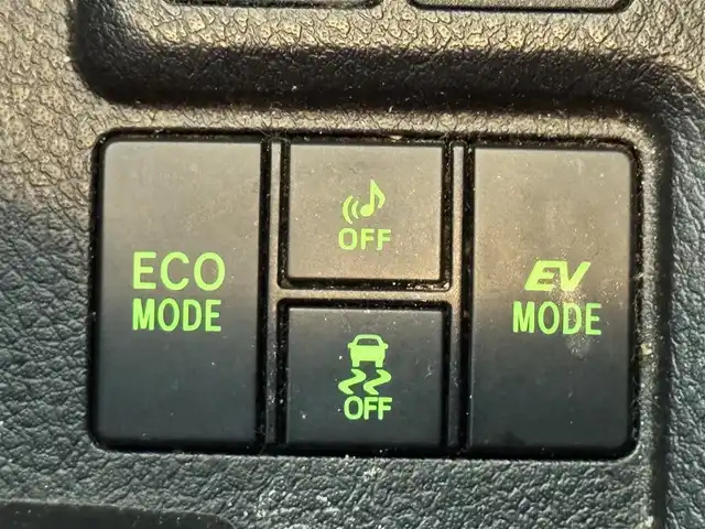 トヨタ カローラ フィールダー ハイブリッドG 香川県 2014(平26)年 16.7万km ブルーM 純正ナビ/→ワンセグ/Bluetooth/バックカメラ/社外15インチアルミ/純正フロアマット/ETC/横滑り防止装置/革巻きステアリング/ステアリングリモコン/プッシュスタート/スマートキー/パワーステアリング/パワーウィンドウ