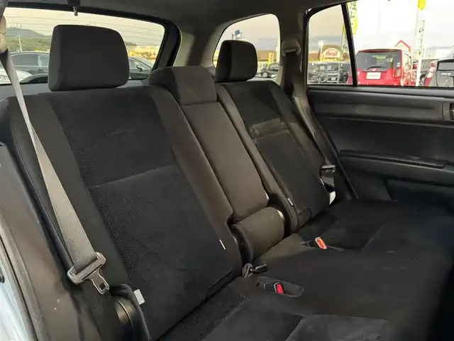 トヨタ カローラ フィールダー ハイブリッドG 香川県 2014(平26)年 16.7万km ブルーM 純正ナビ/→ワンセグ/Bluetooth/バックカメラ/社外15インチアルミ/純正フロアマット/ETC/横滑り防止装置/革巻きステアリング/ステアリングリモコン/プッシュスタート/スマートキー/パワーステアリング/パワーウィンドウ