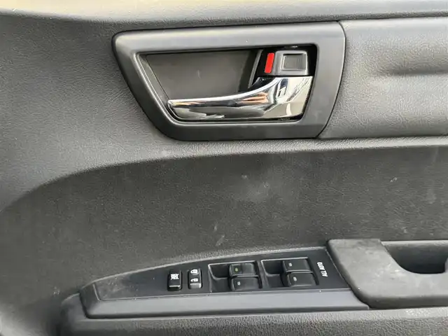 トヨタ カローラ フィールダー ハイブリッドG 香川県 2014(平26)年 16.7万km ブルーM 純正ナビ/→ワンセグ/Bluetooth/バックカメラ/社外15インチアルミ/純正フロアマット/ETC/横滑り防止装置/革巻きステアリング/ステアリングリモコン/プッシュスタート/スマートキー/パワーステアリング/パワーウィンドウ