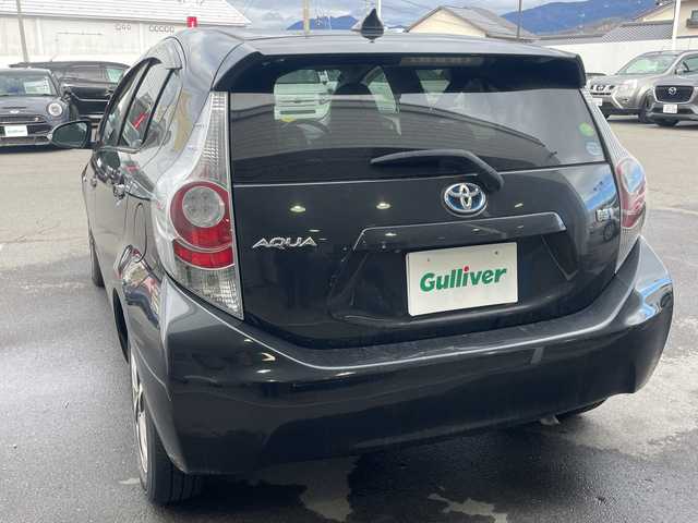 トヨタ アクア G 長野県 2014(平26)年 19.4万km ブラック ・社外7インチメモリーナビゲーション/CD DVD フルセグTV Bluetooth/・バックカメラ/・ETC/・モデリスタAW/・電動格納ミラー/・スマートキー/・エンジンプッシュスタート/・フロアマット
