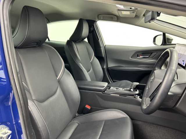 トヨタ プリウス Z 三重県 2023(令5)年 2.5万km ダークブルー /禁煙車//純正ナビ/・フルセグ・Bluetooth・USB・AppleCarPlay・AndroidAuto//パノラミックビューモニター//ブラインドスポットモニター//パワーバックドア//運転席パワーシート（メモリ付き）//前席ベンチレーション//前席シートヒーター//トヨタセーフティセンス//プリクラッシュセーフティ//レーダークルーズコントロール//オートマチックハイビーム//レーントレーシングアシスト//電子パーキング//ブレーキホールド//デジタルインナーミラー//ワイヤレスチャージャー//ステアリングヒーター//LEDヘッドライト//オートライト//革巻きステアリング//ステアリングイッチ//AC100V//ビルトインETC2.0//プッシュスタート//スマートキー