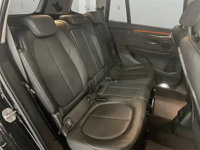 ＢＭＷ ２１８ｉ グランツアラー ラグジュアリー 兵庫県 2022(令4)年 1.8万km サファイアブラックP 純正ナビ/バックカメラ/ヘッドアップディスプレイ/電動フロントシート/フロントシートヒーター/ブラックレザーシート/ACC/車線逸脱警告/衝突被害軽減ブレーキ/ドライブレコーダー前後カメラ/Bluetooth
