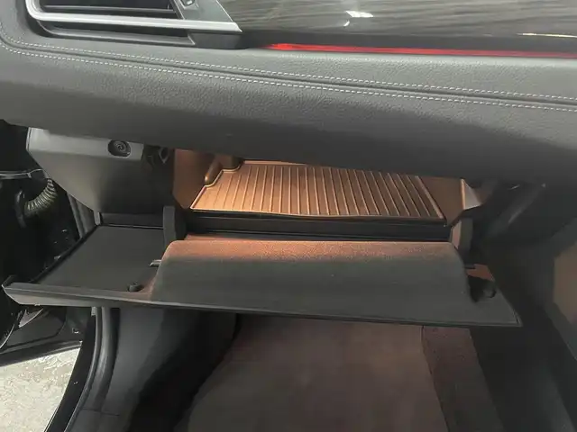 ＢＭＷ ２１８ｉ グランツアラー ラグジュアリー 兵庫県 2022(令4)年 1.8万km サファイアブラックP 純正ナビ/バックカメラ/ヘッドアップディスプレイ/電動フロントシート/フロントシートヒーター/ブラックレザーシート/ACC/車線逸脱警告/衝突被害軽減ブレーキ/ドライブレコーダー前後カメラ/Bluetooth