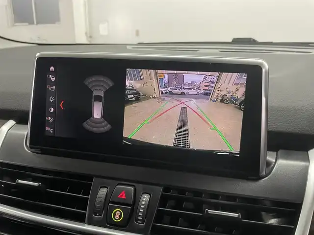 ＢＭＷ ２１８ｉ グランツアラー ラグジュアリー 兵庫県 2022(令4)年 1.8万km サファイアブラックP 純正ナビ/バックカメラ/ヘッドアップディスプレイ/電動フロントシート/フロントシートヒーター/ブラックレザーシート/ACC/車線逸脱警告/衝突被害軽減ブレーキ/ドライブレコーダー前後カメラ/Bluetooth
