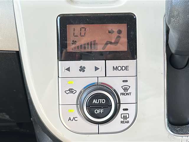 ダイハツ ムーヴ キャンバス G メイクアップ リミテッド　SAⅢ 福岡県 2018(平30)年 8.7万km パールホワイトⅢ/ナチュラルベージュマイカメタリック 2トーン ・ワンオーナー/・純正ナビ/（BLUETOOTH/全周囲カメラ/CD/DVD/・ETC/・両側パワースライドドア/・コーナーセンサー/・横滑り防止装置/・衝突軽減システム/・アイドリングストップ/・純正フロアマット/・ベンチシート/・LEDヘッドライト/・オートライト/・USB入力端子/・スマートキー/・保証書/・取扱説明書