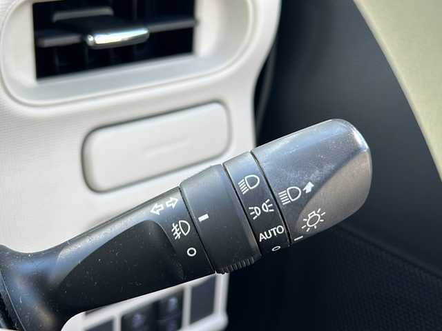 ダイハツ ムーヴ キャンバス G メイクアップ リミテッド　SAⅢ 福岡県 2018(平30)年 8.7万km パールホワイトⅢ/ナチュラルベージュマイカメタリック 2トーン ・ワンオーナー/・純正ナビ/（BLUETOOTH/全周囲カメラ/CD/DVD/・ETC/・両側パワースライドドア/・コーナーセンサー/・横滑り防止装置/・衝突軽減システム/・アイドリングストップ/・純正フロアマット/・ベンチシート/・LEDヘッドライト/・オートライト/・USB入力端子/・スマートキー/・保証書/・取扱説明書