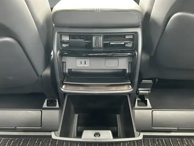 トヨタ アルファード Z 群馬県 2024(令6)年 0.6万km プラチナホワイトパールマイカ モデリスタエアロ/ワンオーナー/左右独立ムーンルーフ/14型ディスプレイオーディオプラス/（ナビ/USB/HDMI/AppleCarPlay/AndroidAuto）/フルセグテレビ/パノラミックビューモニター/ヘッドアップディスプレイ/デジタルインナーミラー/セーフティセンス/・プリクラッシュセーフティ/・レーントレーシングアシスト/・レーンディパーチャーアラート/・全車速追従機能付レーダークルーズコントロール/・アダプティブハイビームシステム/・ロードサインアシスト/・ドライバー異常時対応システム/・プロアクティブドライビングアシスト/・発進遅れ告知機能/合皮シート/シートヒーター/エアシート/パワーシート/シートメモリー/ステアリングヒーター/置くだけ充電/2列目エクゼクティブパワーシート/両側パワースライドドア/3眼LEDヘッドランプ/保証書/取扱説明書