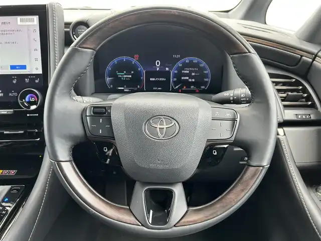 トヨタ アルファード Z 群馬県 2024(令6)年 0.6万km プラチナホワイトパールマイカ モデリスタエアロ/ワンオーナー/左右独立ムーンルーフ/14型ディスプレイオーディオプラス/（ナビ/USB/HDMI/AppleCarPlay/AndroidAuto）/フルセグテレビ/パノラミックビューモニター/ヘッドアップディスプレイ/デジタルインナーミラー/セーフティセンス/・プリクラッシュセーフティ/・レーントレーシングアシスト/・レーンディパーチャーアラート/・全車速追従機能付レーダークルーズコントロール/・アダプティブハイビームシステム/・ロードサインアシスト/・ドライバー異常時対応システム/・プロアクティブドライビングアシスト/・発進遅れ告知機能/合皮シート/シートヒーター/エアシート/パワーシート/シートメモリー/ステアリングヒーター/置くだけ充電/2列目エクゼクティブパワーシート/両側パワースライドドア/3眼LEDヘッドランプ/保証書/取扱説明書