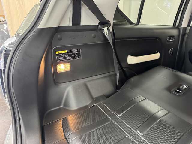 スズキ クロスビー HYBRID MZ 三重県 2022(令4)年 1.3万km タフカーキパールメタリック/ホワイト2トーン マイルドハイブリッド/FF/MTモード付インパネ6AT/カロッツェリア ディスプレイオーディオ DMH-SZ700/（FM/AM/TI（交通情報）/Bluetooth/USB/iPod/HDMI/AUX/CarPlay/AndroidAuto）/【OP】全方位モニター/ドライブレコーダー 前後/ETC/安全/・デュアルカメラブレーキサポート/・誤発進抑制機能（前方・後方）/・車線逸脱警報機能/・ふらつき警報機能/・車線維持支援機能/・アダプティブクルーズコントロール（全車速追従機能付）/・後退時ブレーキサポート/・リヤパーキングセンサー/・ハイビームアシスト/装備/・シートヒーター（D/N）/・オートエアコン/・オートライト/・LED ヘッドランプ＆フロントフォグランプ/・パドルシフト/・ステアリングスイッチ/・純正16inAW/・充電用USBジャック（Ax1、Cx1）/・プッシュスタート/・純正16inAW/・スマートキーx2/など