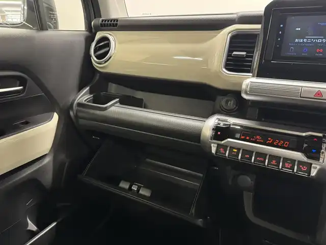 スズキ クロスビー HYBRID MZ 三重県 2022(令4)年 1.3万km タフカーキパールメタリック/ホワイト2トーン マイルドハイブリッド/FF/MTモード付インパネ6AT/カロッツェリア ディスプレイオーディオ DMH-SZ700/（FM/AM/TI（交通情報）/Bluetooth/USB/iPod/HDMI/AUX/CarPlay/AndroidAuto）/【OP】全方位モニター/ドライブレコーダー 前後/ETC/安全/・デュアルカメラブレーキサポート/・誤発進抑制機能（前方・後方）/・車線逸脱警報機能/・ふらつき警報機能/・車線維持支援機能/・アダプティブクルーズコントロール（全車速追従機能付）/・後退時ブレーキサポート/・リヤパーキングセンサー/・ハイビームアシスト/装備/・シートヒーター（D/N）/・オートエアコン/・オートライト/・LED ヘッドランプ＆フロントフォグランプ/・パドルシフト/・ステアリングスイッチ/・純正16inAW/・充電用USBジャック（Ax1、Cx1）/・プッシュスタート/・純正16inAW/・スマートキーx2/など