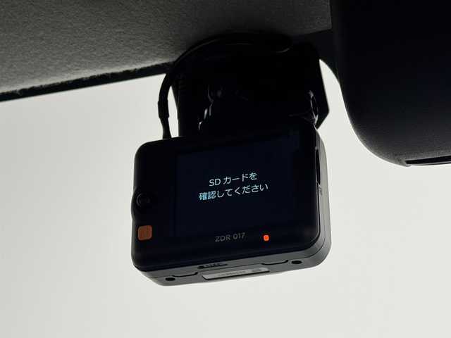 スズキ クロスビー HYBRID MZ 三重県 2022(令4)年 1.3万km タフカーキパールメタリック/ホワイト2トーン マイルドハイブリッド/FF/MTモード付インパネ6AT/カロッツェリア ディスプレイオーディオ DMH-SZ700/（FM/AM/TI（交通情報）/Bluetooth/USB/iPod/HDMI/AUX/CarPlay/AndroidAuto）/【OP】全方位モニター/ドライブレコーダー 前後/ETC/安全/・デュアルカメラブレーキサポート/・誤発進抑制機能（前方・後方）/・車線逸脱警報機能/・ふらつき警報機能/・車線維持支援機能/・アダプティブクルーズコントロール（全車速追従機能付）/・後退時ブレーキサポート/・リヤパーキングセンサー/・ハイビームアシスト/装備/・シートヒーター（D/N）/・オートエアコン/・オートライト/・LED ヘッドランプ＆フロントフォグランプ/・パドルシフト/・ステアリングスイッチ/・純正16inAW/・充電用USBジャック（Ax1、Cx1）/・プッシュスタート/・純正16inAW/・スマートキーx2/など