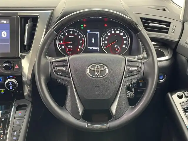 トヨタ アルファード S Cパッケージ 愛知県 2022(令4)年 2.2万km ホワイトパールクリスタルシャイン 純正ディスプレイ　フルセグＴＶ　USB　Bluetooth　DVDデッキ　ミラキャスト　モデリスタエアロ　フロントモデリスタシグネチャーイルミ　後席モニター　ムーンルーフ　デジタルインナーミラー　黒革　バックカメラ　シートヒーター　シートベンチレーション　電動リアゲート　両側パワスラ　衝突軽減　追従クルコン　三眼ＬＥＤライト　オートライト　オートハイビーム　BSM　AC100V電源　オットマン　電動パーキング　ドラレコ　スペアタイヤ　禁煙
