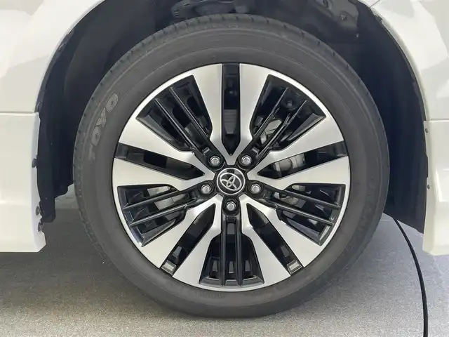 トヨタ アルファード S Cパッケージ 愛知県 2022(令4)年 2.2万km ホワイトパールクリスタルシャイン 純正ディスプレイ　フルセグＴＶ　USB　Bluetooth　DVDデッキ　ミラキャスト　モデリスタエアロ　フロントモデリスタシグネチャーイルミ　後席モニター　ムーンルーフ　デジタルインナーミラー　黒革　バックカメラ　シートヒーター　シートベンチレーション　電動リアゲート　両側パワスラ　衝突軽減　追従クルコン　三眼ＬＥＤライト　オートライト　オートハイビーム　BSM　AC100V電源　オットマン　電動パーキング　ドラレコ　スペアタイヤ　禁煙