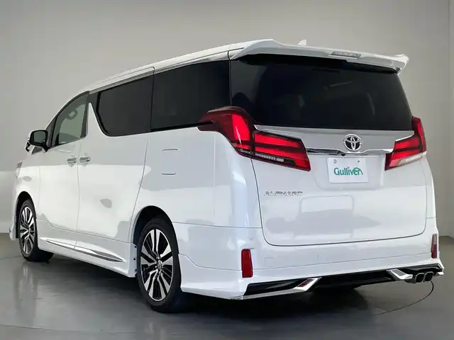 トヨタ アルファード S Cパッケージ 愛知県 2022(令4)年 2.2万km ホワイトパールクリスタルシャイン 純正ディスプレイ　フルセグＴＶ　USB　Bluetooth　DVDデッキ　ミラキャスト　モデリスタエアロ　フロントモデリスタシグネチャーイルミ　後席モニター　ムーンルーフ　デジタルインナーミラー　黒革　バックカメラ　シートヒーター　シートベンチレーション　電動リアゲート　両側パワスラ　衝突軽減　追従クルコン　三眼ＬＥＤライト　オートライト　オートハイビーム　BSM　AC100V電源　オットマン　電動パーキング　ドラレコ　スペアタイヤ　禁煙