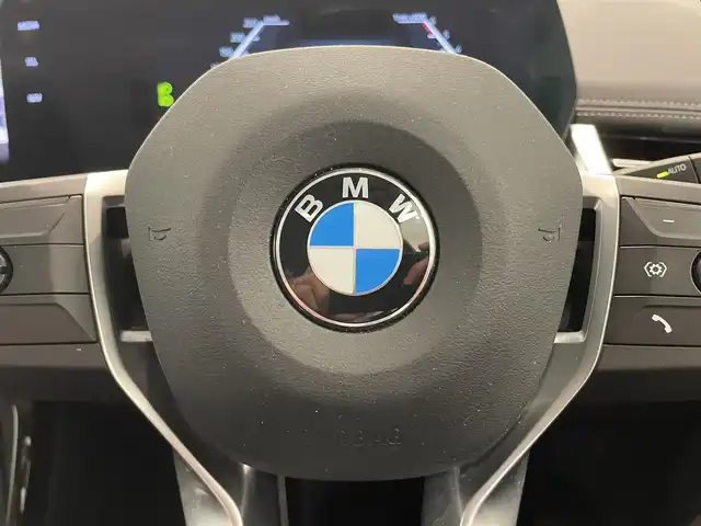 ＢＭＷ ＢＭＷ Ｘ１ xDrive 20d Xライン 熊本県 2023(令5)年 4万km 白 純正HDDナビ（AppleCarPlay、Bluetooth、USB）/360°カメラ/パノラマサンルーフ/ハーフレザーシート/パワーシート/シートヒーター/パワーバックドア/純正18インチアルミホイール/コーナーセンサー/LEDヘッドライト/前後ドライブレコーダー