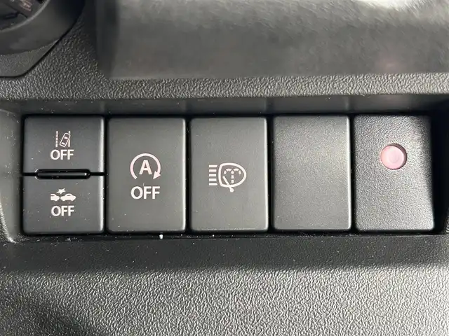 スズキ ジムニー XC 道央・札幌 2024(令6)年 1万km ミディアムグレー ・4WD/・社外メモリナビ/・フルセグ/BT/CD/DVD/・バックカメラ/・衝突被害軽減ブレーキ/・レーンキープアシスト/・クルーズコントロール/・オートハイビーム/・シートヒーター/・ミラーヒーター/・アイドリングストップ/・ダウンヒルアシスト/・ヘッドライトウォッシャー/・ステアリングスイッチ/・プッシュスタート/・スマートキー/・横滑り防止装置/・電格ミラー