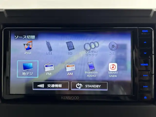スズキ ジムニー XC 道央・札幌 2024(令6)年 1万km ミディアムグレー ・4WD/・社外メモリナビ/・フルセグ/BT/CD/DVD/・バックカメラ/・衝突被害軽減ブレーキ/・レーンキープアシスト/・クルーズコントロール/・オートハイビーム/・シートヒーター/・ミラーヒーター/・アイドリングストップ/・ダウンヒルアシスト/・ヘッドライトウォッシャー/・ステアリングスイッチ/・プッシュスタート/・スマートキー/・横滑り防止装置/・電格ミラー