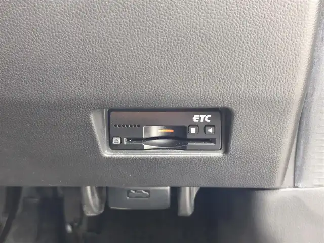 スズキ スイフト スポーツ セーフティPKG 熊本県 2019(令1)年 3.3万km プレミアムシルバーメタリック ワンオーナー/純正8インチナビ（CN-RZ843)/【フルセグTV/CD/DVD/BT】/全周囲カメラ/衝突軽減防止装置/アダプティブクルーズコントロール/レーンキープアシスト/パドルシフト/オートLEDライト/オートハイビーム/ウィンカーミラー/D席シートヒーター/純正17インチAW/プッシュスタート/スマートキー/純正フロアマット/横滑り防止装置/ABS/保証書/取扱説明書/スペアキー