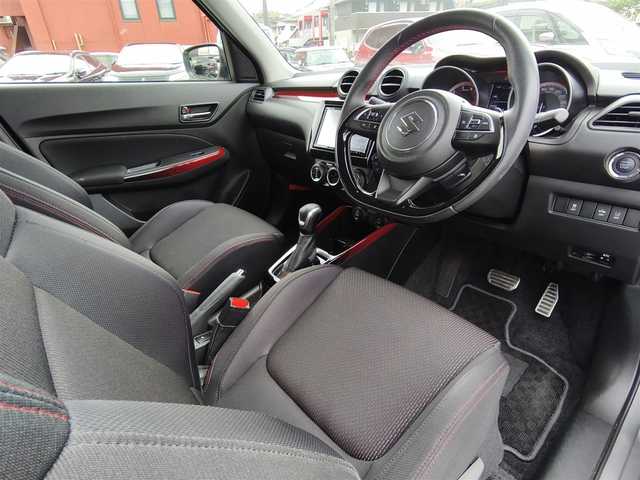 スズキ スイフト スポーツ セーフティPKG 熊本県 2019(令1)年 3.3万km プレミアムシルバーメタリック ワンオーナー/純正8インチナビ（CN-RZ843)/【フルセグTV/CD/DVD/BT】/全周囲カメラ/衝突軽減防止装置/アダプティブクルーズコントロール/レーンキープアシスト/パドルシフト/オートLEDライト/オートハイビーム/ウィンカーミラー/D席シートヒーター/純正17インチAW/プッシュスタート/スマートキー/純正フロアマット/横滑り防止装置/ABS/保証書/取扱説明書/スペアキー