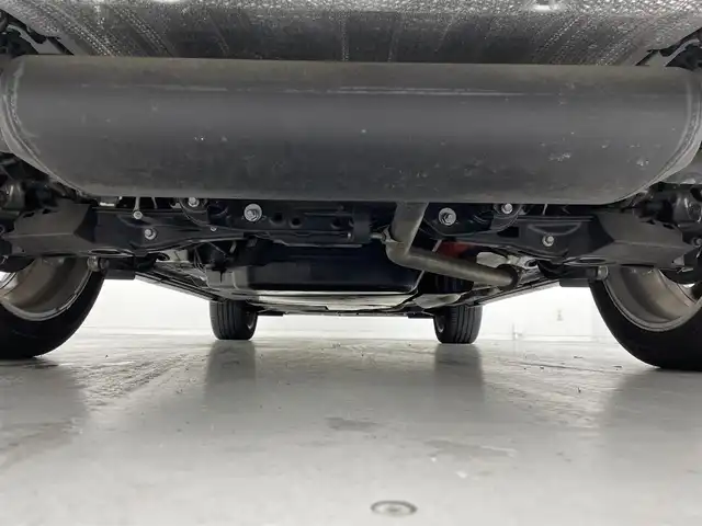 レクサス ＮＸ 350h Fスポーツ 茨城県 2023(令5)年 1.6万km ホワイトノーヴァガラスフレーク 純正ナビ/フルセグ視聴可/クルコン/全方位カメラ/MT付AT/DVD再生可/ETC2.0/ドラレコ/100V充電/Bluetooth接続/USB入力端子/電動リアゲート/パワーシート（D＋N席）/シートヒーター（D＋N席）/エアシート（D＋N席）/純正20インチAW/オートマチックハイビーム/LEDライト