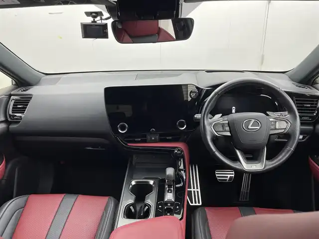 レクサス ＮＸ 350h Fスポーツ 茨城県 2023(令5)年 1.6万km ホワイトノーヴァガラスフレーク 純正ナビ/フルセグ視聴可/クルコン/全方位カメラ/MT付AT/DVD再生可/ETC2.0/ドラレコ/100V充電/Bluetooth接続/USB入力端子/電動リアゲート/パワーシート（D＋N席）/シートヒーター（D＋N席）/エアシート（D＋N席）/純正20インチAW/オートマチックハイビーム/LEDライト
