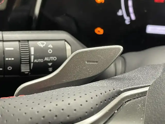 レクサス ＮＸ 350h Fスポーツ 茨城県 2023(令5)年 1.6万km ホワイトノーヴァガラスフレーク 純正ナビ/フルセグ視聴可/クルコン/全方位カメラ/MT付AT/DVD再生可/ETC2.0/ドラレコ/100V充電/Bluetooth接続/USB入力端子/電動リアゲート/パワーシート（D＋N席）/シートヒーター（D＋N席）/エアシート（D＋N席）/純正20インチAW/オートマチックハイビーム/LEDライト