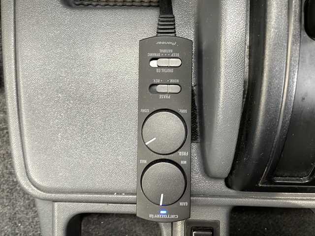 トヨタ ランドクルーザー LX 高知県 2002(平14)年 17.6万km ホワイト ４ＷＤ/社外7インチナビ/・Ｂｌｕｅｔｏｏｔｈオーディオ/・ＣＤ/・フルセグTV/・バックカメラ/前後ドラレコ/ＥＴＣ/スペアキー/アップルカープレイ/レーダー/パワステ