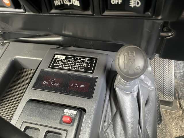 トヨタ ランドクルーザー LX 高知県 2002(平14)年 17.6万km ホワイト ４ＷＤ/社外7インチナビ/・Ｂｌｕｅｔｏｏｔｈオーディオ/・ＣＤ/・フルセグTV/・バックカメラ/前後ドラレコ/ＥＴＣ/スペアキー/アップルカープレイ/レーダー/パワステ